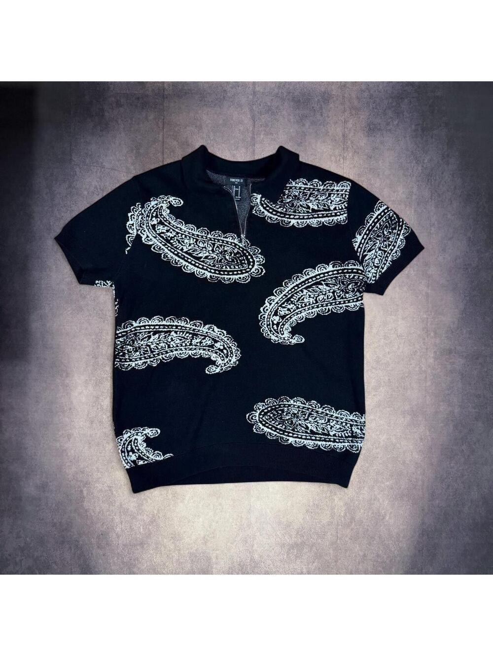 Forever 21 black & white paisley quarter zip tee